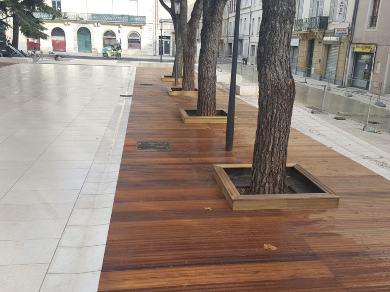 Aménagement urbain en bois pour l’Agglomération de Nîmes