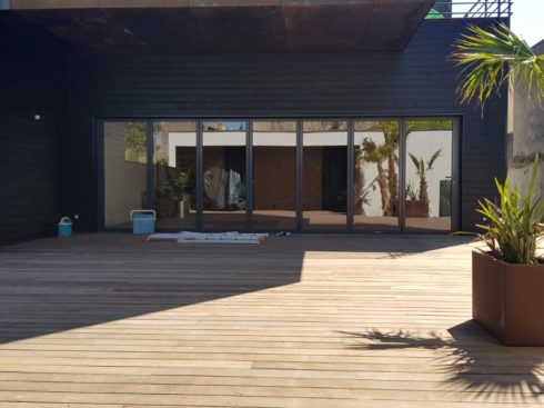 Construction maison ossature bois en Avignon - Menuiseries alu, terrasses bois