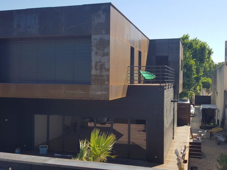 Construction maison ossature bois en Avignon - Menuiseries alu, terrasses bois