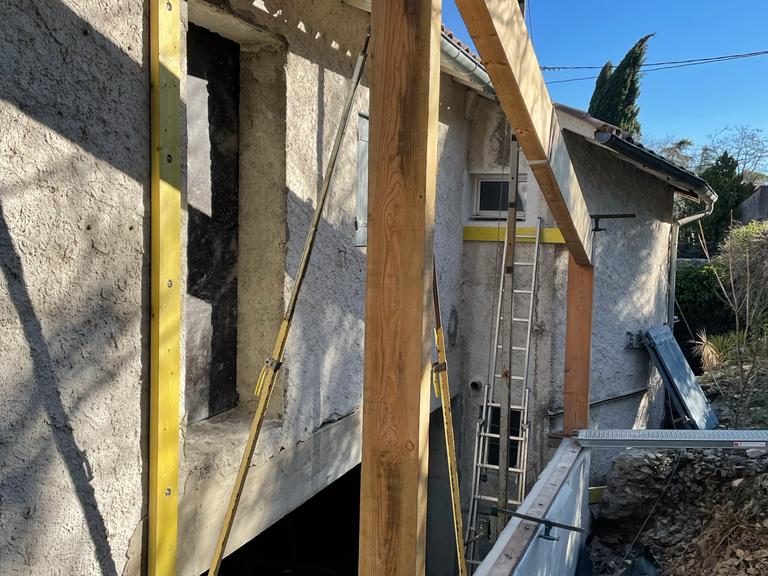 Pose d’une verrière ossature bois à Nîmes
