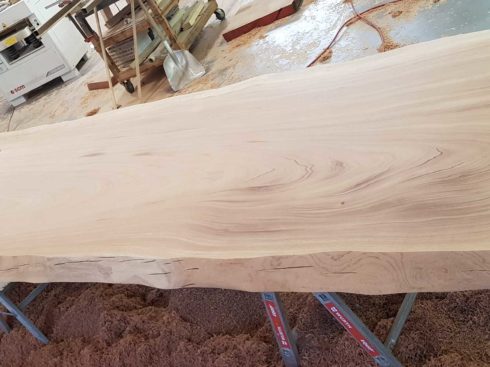 Table de banquet en bois massif